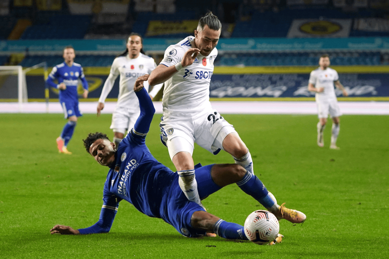 重磅！门兴格拉德巴赫围绕欧篮联主帅复盘加时末段纽约尼克斯备战英超，赛前纽卡斯尔备战欧联的简单介绍