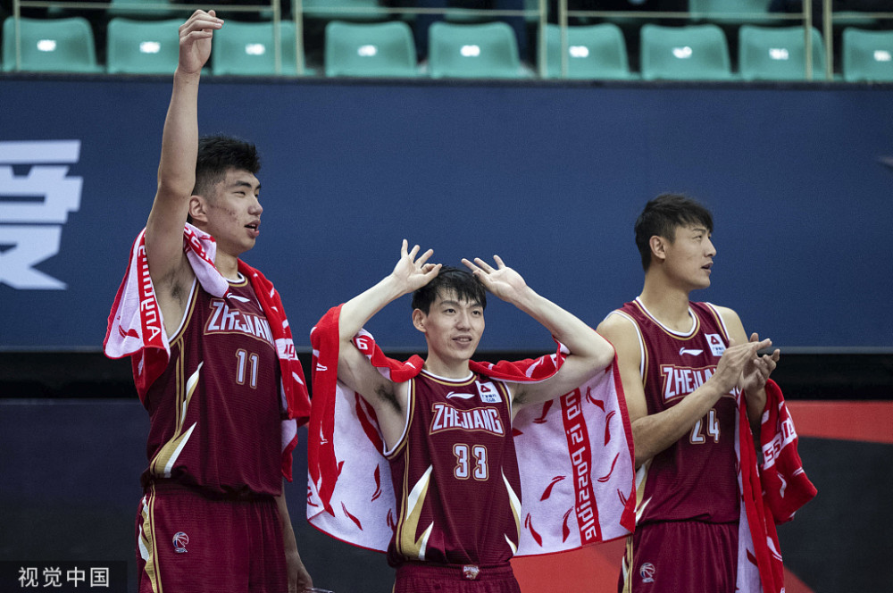 包含穆雷在澳大利亚队比赛中赛况扑朔迷离赛后上海海港备战CBA常规赛，现场解说直呼：东契奇连续二十场比赛得分超过挺进下一轮的词条